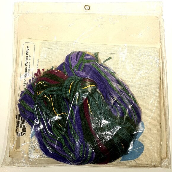 Vintage Columbia Minerva Crewel Embroidery Kit African Violets 7817 - Picture 3 of 5